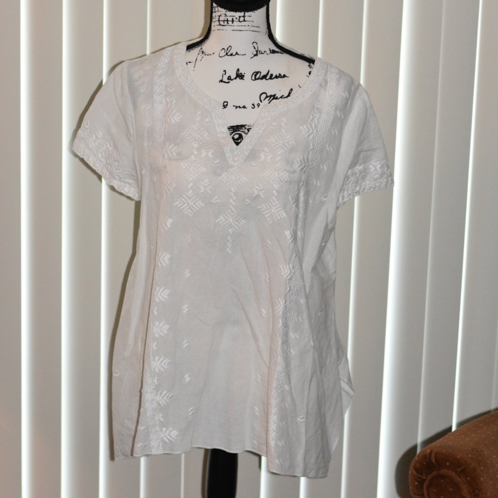 Tunic - Picture 8 of 8